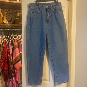 H&M Mom Jeans. Women Size 6.